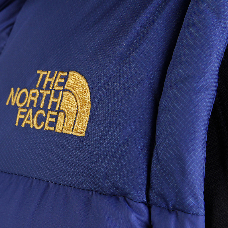 мужской синий жилет The North Face Massif Vest T0AMYCVA6 - цена, описание, фото 3